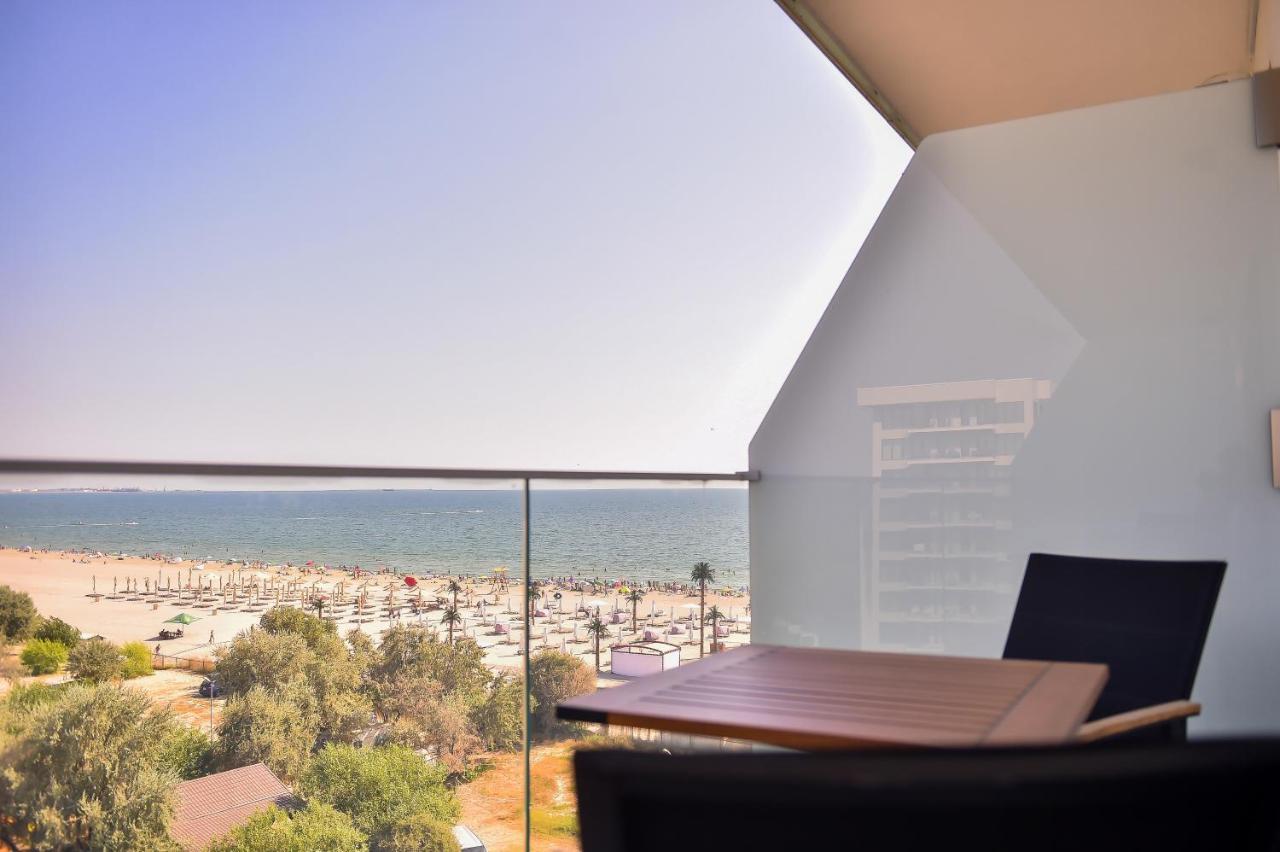 White Tower Private Apartment Beach View Мамая Экстерьер фото
